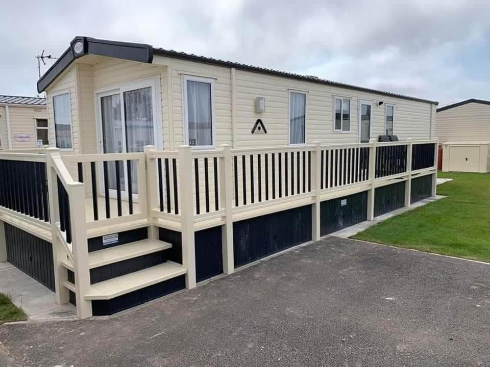 6 Berth Deluxe Caravan Palm Grove 42 Chapel Saint Leonards Exterior foto